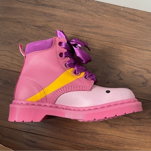 [5] Rare Dr.Martens Adventure Time The Bubblegum Princess Pink Combat Boot - Picture 9 of 15